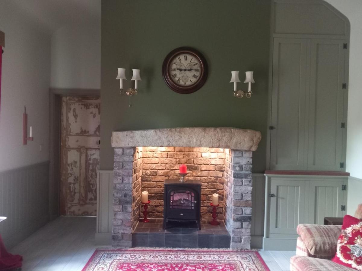 Hemma Grove - A Songbird Haven * Kilkenny
